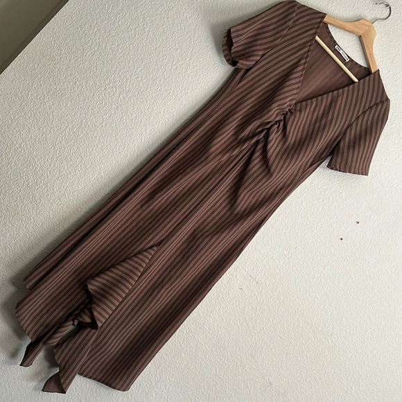 Zara Ruffled Ruched Dress V Neck Short Sleeve Brown Black Stripes Size Small - Picture 4 of 11